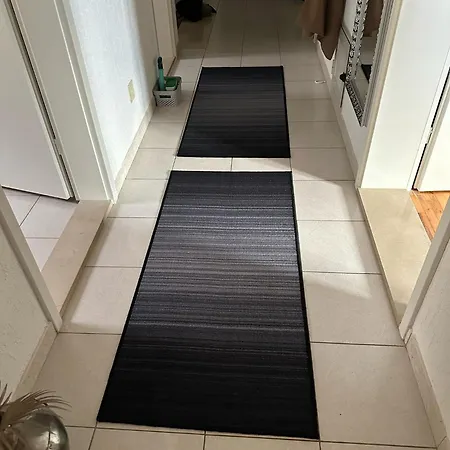 Marija Mit Pool * Vilanija