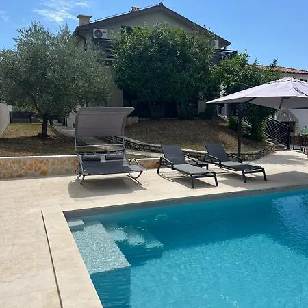 Marija Mit Pool Casa de Férias *